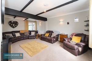 Sitting Room- click for photo gallery